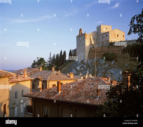 Malatesta castle, Verucchio, Marecchia valley, Emilia-Romagna, Italy Stock Photo - Alamy