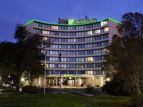 Holiday Inn Melbourne Airport - Melbourne Tullamarine Airport ...