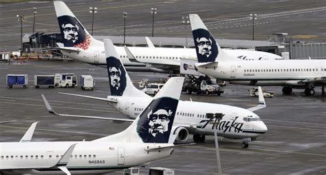 Alaska Airlines Flight Delay & Cancellation Policy: What to Know!