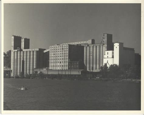 Alton, IL about 1958 | Alton, New york skyline, Madison county