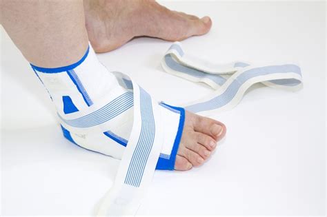 Do Ankle Braces Help Prevent Injury During Exercise? | Livestrong.com