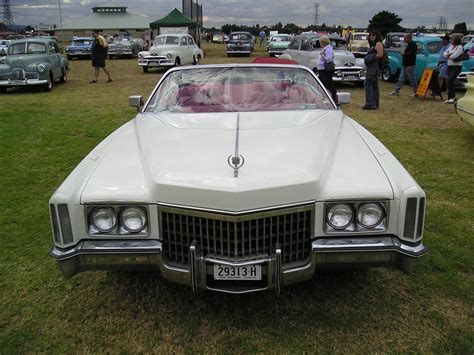 Classic Cadillac Eldorado – Star Cars Agency