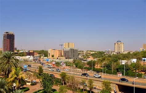 Niamey Skyline From François Mitterrand Avenue Niger Stock Photo ...