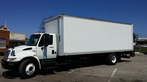 2008 International 26 Foot Box Truck 142,500 Miles!