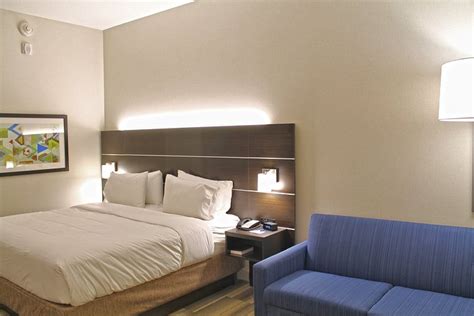 HOLIDAY INN EXPRESS & SUITES ST. LOUIS SOUTH - I-55, AN IHG HOTEL $125 ($̶1̶5̶5̶) - Prices ...