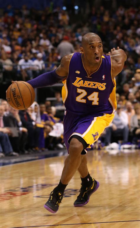 Kobe Bryant Wears "Lakers Away" Nike Kobe 8 System | Sole Collector