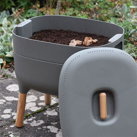 Starting a Wormery | Wiggly Wigglers | Worm composting, Composter, Worms