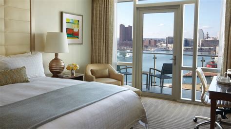 Baltimore Inner Harbor Hotel | Luxury Hotel | Four Seasons Baltimore