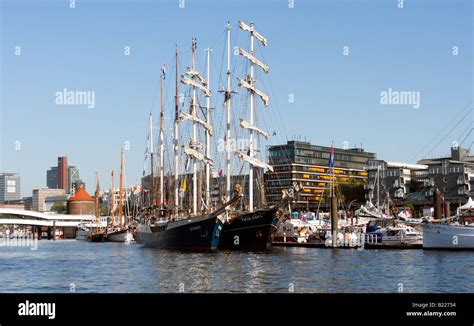 Hamburg Landungsbruecken with Germanischer Lloyd Head Office Stock Photo - Alamy