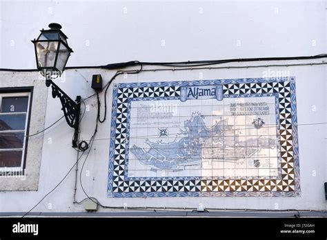 Map of alfama hi-res stock photography and images - Alamy