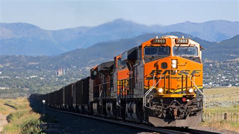 Regulators tell BNSF to move more coal from Navajo-owned Montana mine