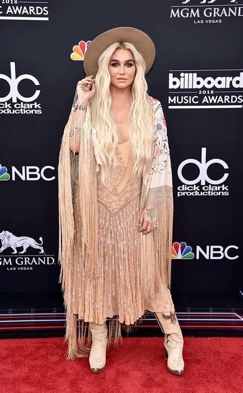 Pin by Karoline Mota on Gurls | Kesha, Red carpet fashion, Billboard music