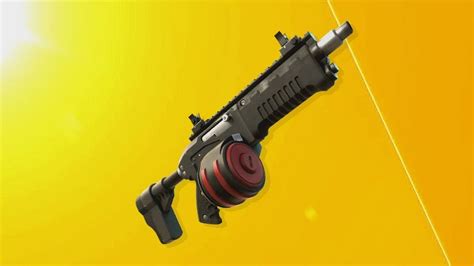 How to deal damage to opponents within 10 meters with the Charge SMG in Fortnite