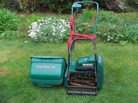 Qualcast Classic Electric 30 Cylinder Lawn Mower Rear Roller With Grass Box | in Maidstone, Kent ...