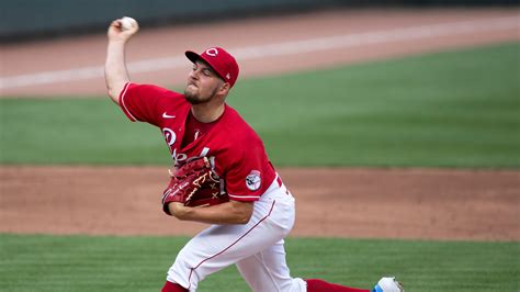 Trevor Bauer Cy Young: First Cincinnati Reds pitcher to win award