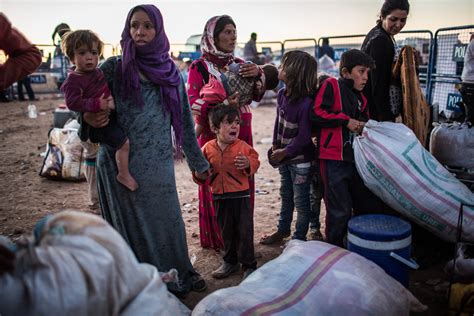 Number of Syrian Refugees Climbs to More Than 4 Million - The New York ...