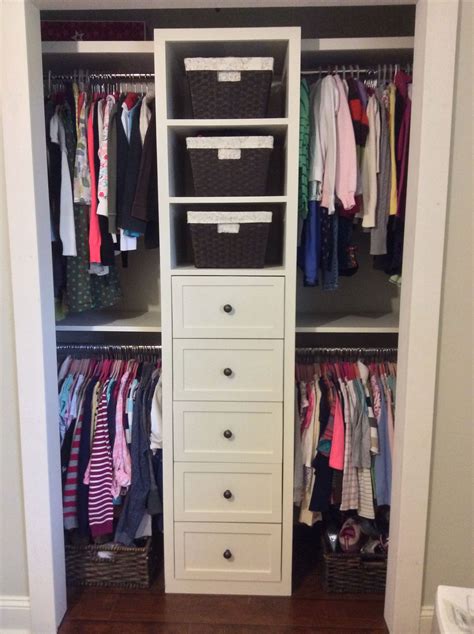 30+ Small Bedroom Closet Organization Ideas – HomeDecorish