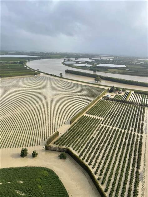 Widespread damage: Cyclone Gabrielle in pictures | RNZ News