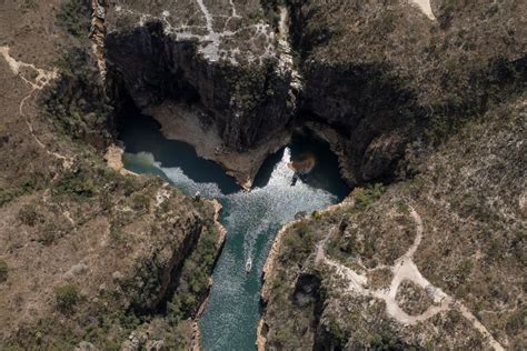 Wall of rock falls on boaters in Brazilian lake; 2 die | The Independent