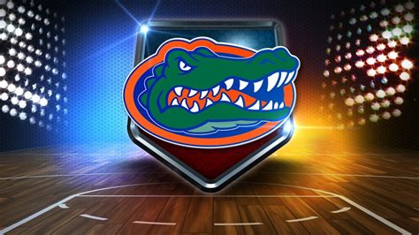 Gators jump into top 25 after beating Miami