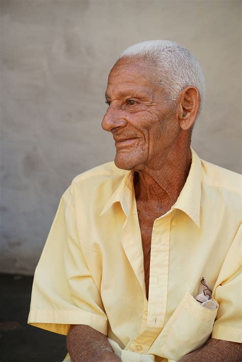 Street Portraits in Cuba with Jay P. Morgan from The Slanted Lens | Fstoppers