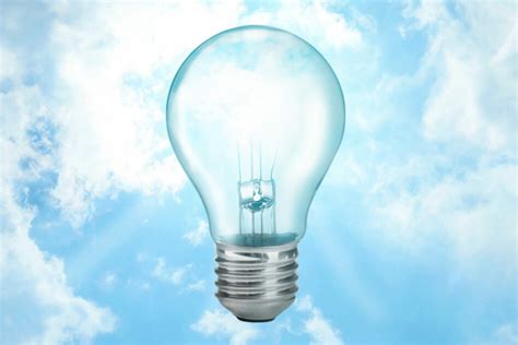 What Is A Daylight Bulb? - LampHQ