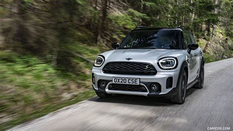 2021 MINI Countryman SE ALL4 Plug-In Hybrid - Front | Caricos