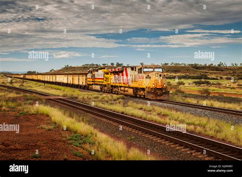 Iron ore train pilbara western hi-res stock photography and images - Alamy