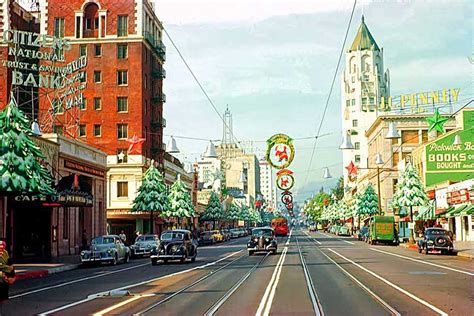 Hollywood Boulevard Street View - Boulevard and Cemetery