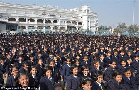 [amazing] The World’s Biggest School: With 47,000 Pupils In 1,000 ...