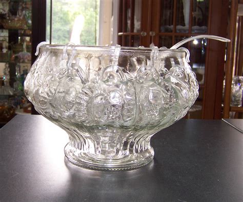 Triple A Resale Footed Glass Punch Bowl with 12 Cups