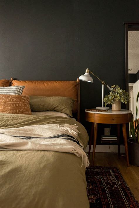 Sherwin Williams Tricorn Black: Should You Pick This Paint? - Posh Pennies