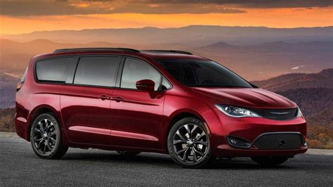 PARENTS Magazine Included Chrysler Pacifica in Best Family Cars List 2021