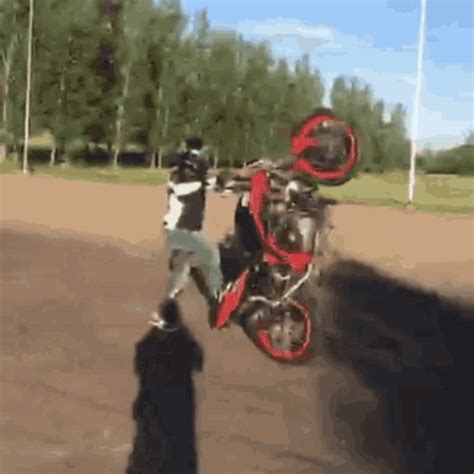 Stunt Rade GIF - Stunt Rade RadeStunt - Discover & Share GIFs