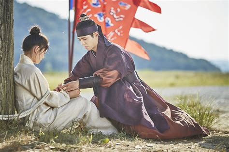 Pin by Lol on Kim yoo Jung | Love in the moonlight kdrama, Love in the moonlight, Moonlight ...