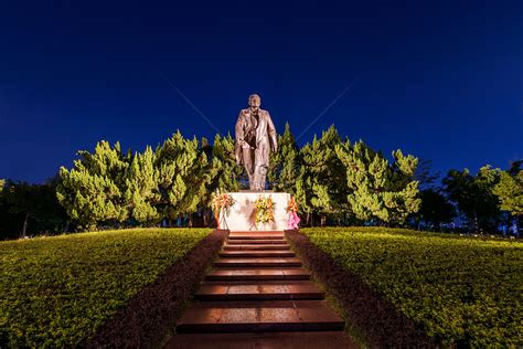 Lotus Hill Deng Xiaoping Statue Picture And HD Photos | Free Download On Lovepik