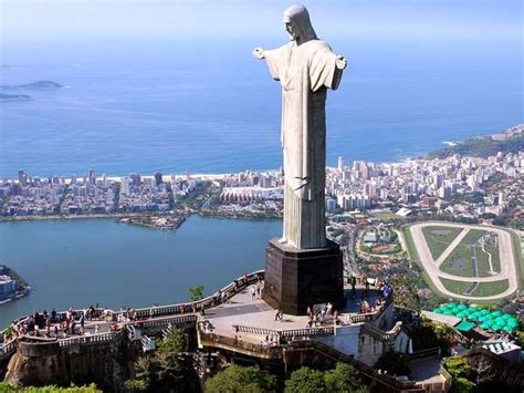 Christ the Redeemer | History, Height, & Facts | Britannica.com