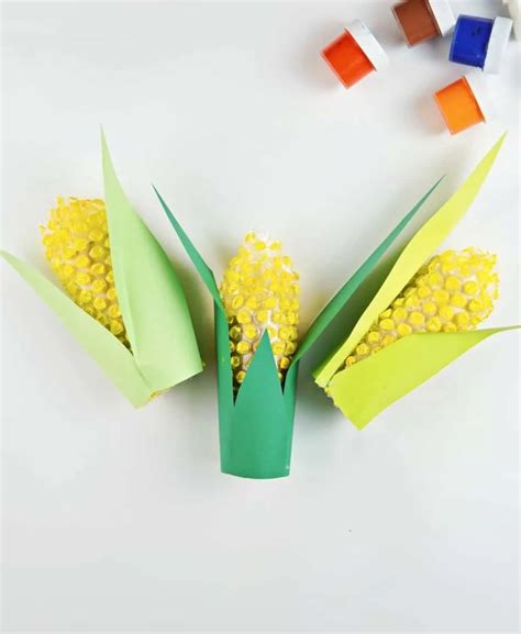 15 Cute and Colorful Corn Crafts for Fall