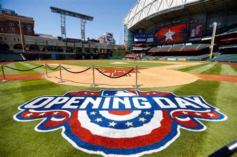 Pop-Up at Texas Rangers Opening Day – Fletcher's Original Corny Dogs