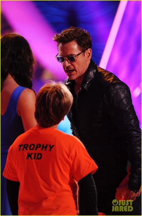 Robert Downey Jr. WINS Favorite Butt Kicker at Kids' Choice Awards 2014!: Photo 3081411 | 2014 ...