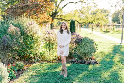 Fall Senior Pictures at Allentown Rose Gardens | Lehigh Valley Photographer - brookeblasiak.com