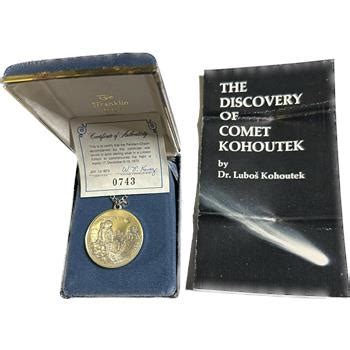 >1973 Franklin Mint The Discovery of Comet Kohoutek Sterling Silver Commemorative Medal Pendant ...