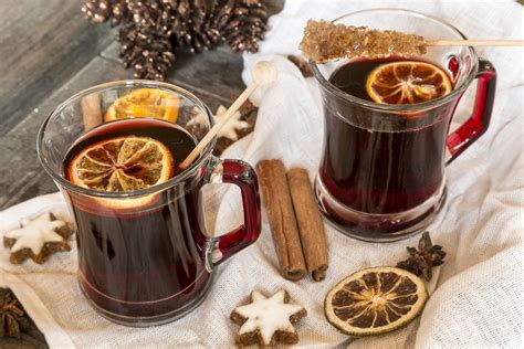 Bischopswijn (Dutch Mulled Wine) Recipe