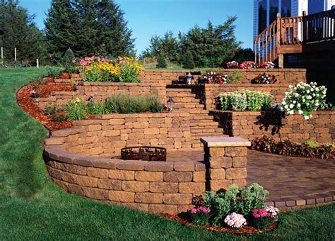 Quiet Corner:Retaining Wall Design Ideas - Quiet Corner