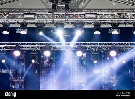 stage lighting equipment Stock Photo - Alamy