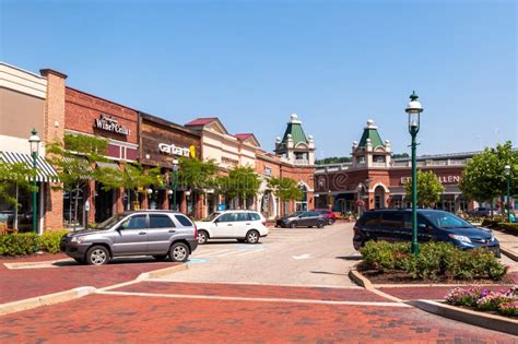 Homestead, Pennsylvania, USA 7/10/20 Shops in the Waterfront Shopping Complex Editorial Photo ...