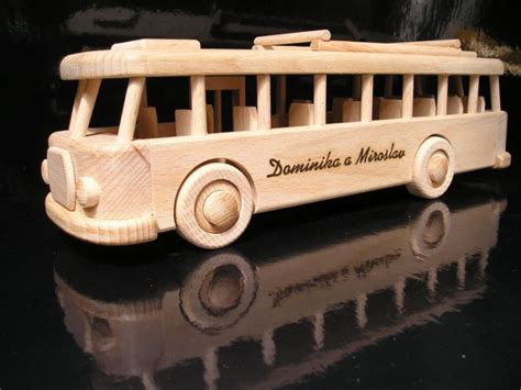 Wooden bus toy - Wooden Gifts SOLY