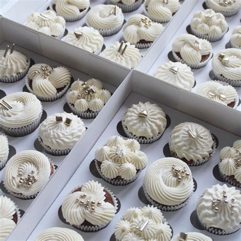 White and gold decorated cupcakes | Cupcake decorating tips, Cupcake cakes, Cupcake cake designs