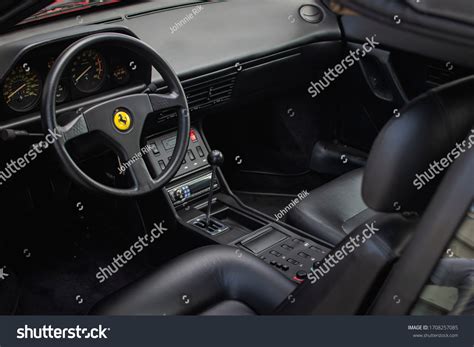 13 Ferrari mondial interior Images, Stock Photos & Vectors | Shutterstock