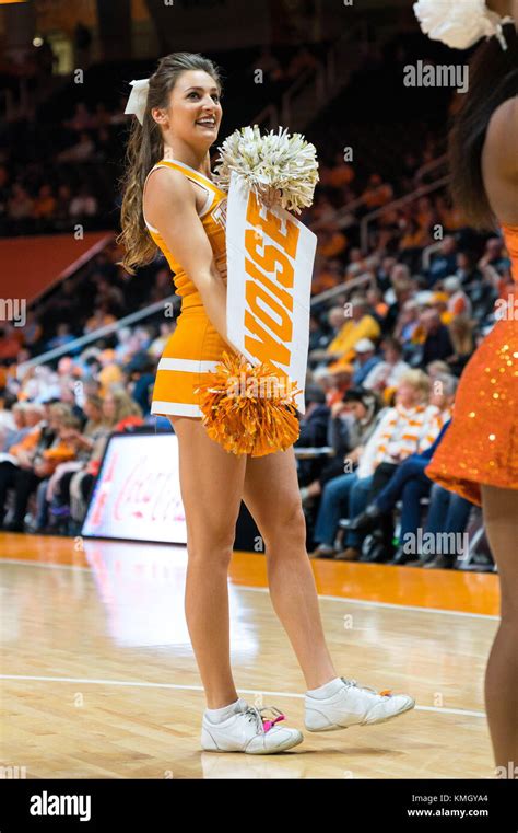 Tennessee volunteers cheerleader hi-res stock photography and images - Alamy